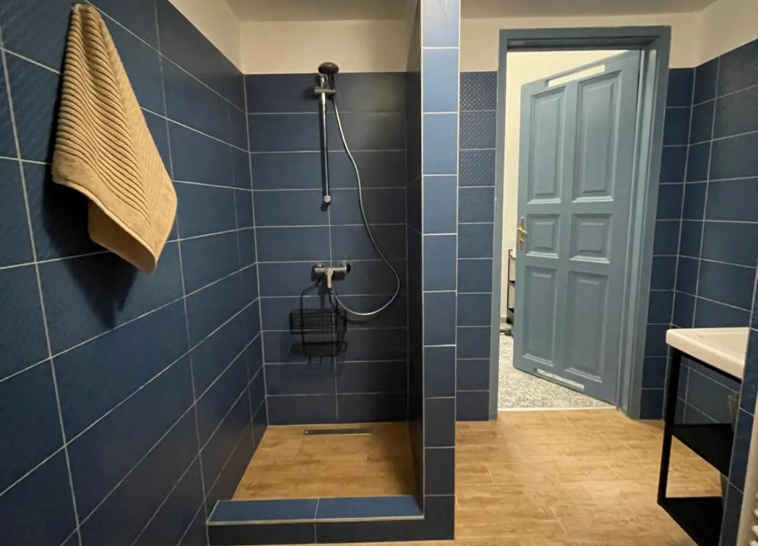 Blue Mirror Apartment Будапешт